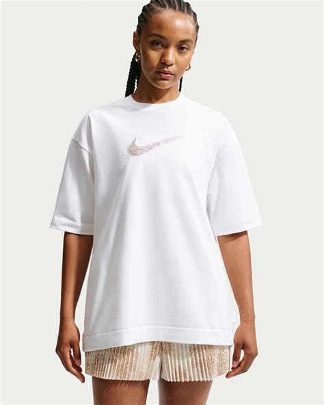 Naomi Osaka Women's Oversized T-Shirt. Nike CA