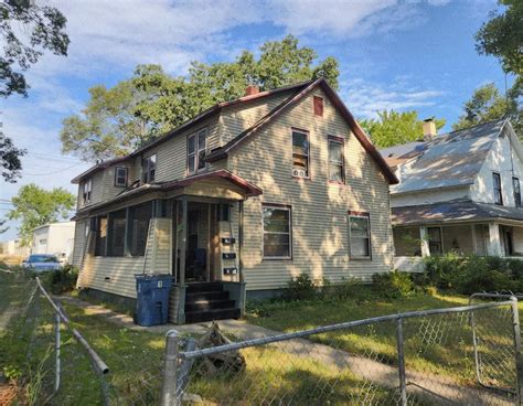 2729 8th St, Muskegon Heights, MI 49444 | Realtor.com®