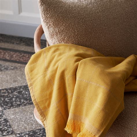 Fly Series Lounge Chair: SC1 | Buy &Tradition online at A+R