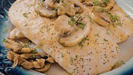 Pechugas de pollo en crema de chipotle, el sazón mexicano en un platillo