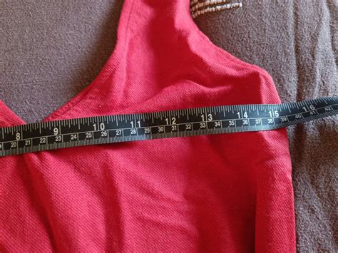 Crvena haljina bez rukava veličina S/M