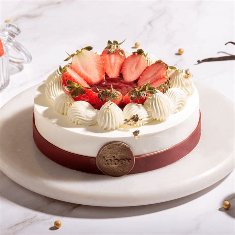 Vanilla and Strawberry Cake | No.1 Luxury Dessert – Lubov