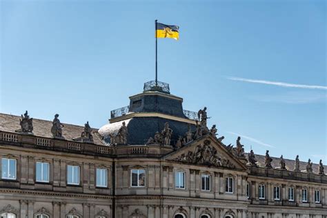 Baden-Württemberg explores Länder-KfW limit after recent curve flattening