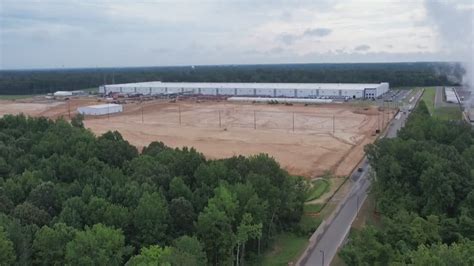 Wembanyama powers Spurs through physical victory over Celtics, 125-116 ...