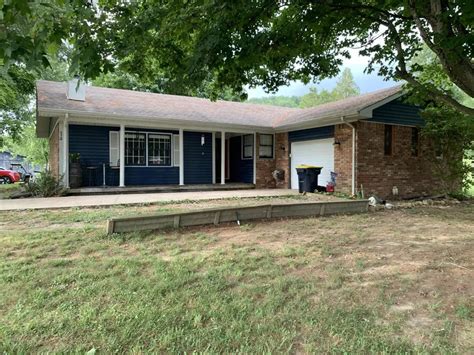 14 Willow Ave, Brodhead, KY 40409 | Realtor.com®