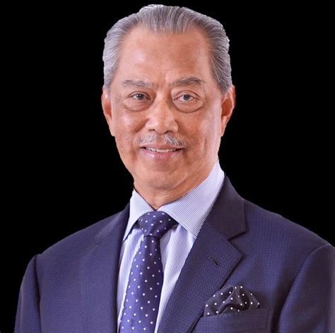 Prosecution witness says money wired to party not to ex-Malaysian PM