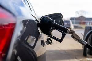 Average price for gallon of gas in Massachusetts tops $4