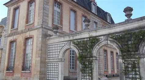 AUX ECURIES DES PRES (Nogent-sur-Seine) - B&B Reviews & Photos ...