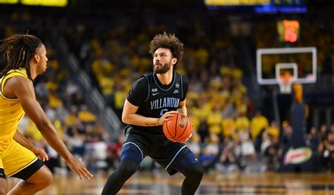 No. 2 Michigan Downs the Wildcats 89-61 - Villanova University