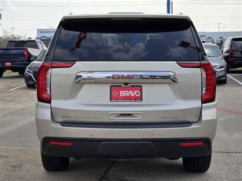 Used 2022 GMC Yukon XL SLE For Sale in Baytown, TX | Capital One Auto ...