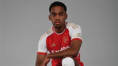 Riccardo Calafiori gia nhập Arsenal, liệu Jurrien Timber có còn cơ hội ...