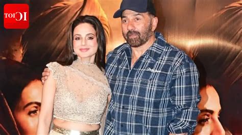 Sunny Deol and Ameesha Patel REUNITE to mark 25 Years of 'Gadar: Ek ...