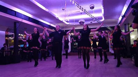 'Manx dancing makes us part of something bigger' - BBC News