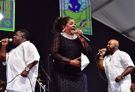 Gospel Artist & Pastor Shirley Caesar Is A WHAT?!?! - News