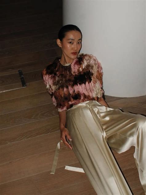 The AK|OK Anamika Khanna Showcase At The Lakmē Fashion Week Was A ...