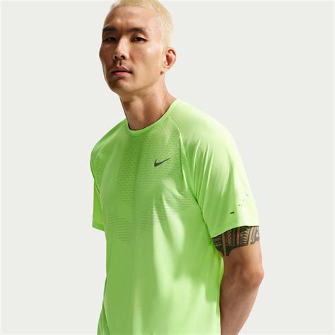 Running Short Sleeve Shirts. Nike ZA