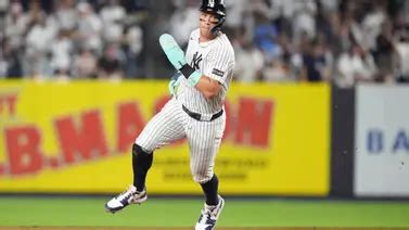 Aaron Judge alcanza los 50 jonrones en 2025 y empata récord histórico ...