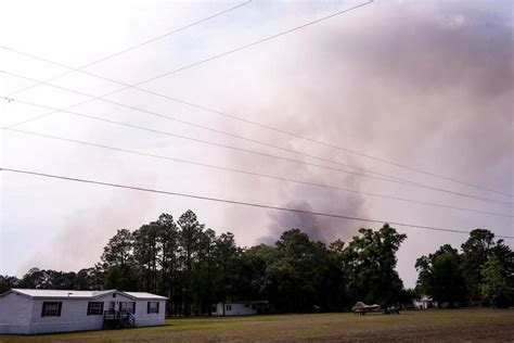 Wildfires Across Georgia and Florida Destroy More Than 50 Homes and ...