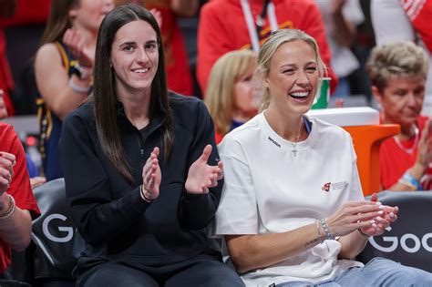 How do Indiana Fever handle WNBA free agency, expansion draft with new CBA?