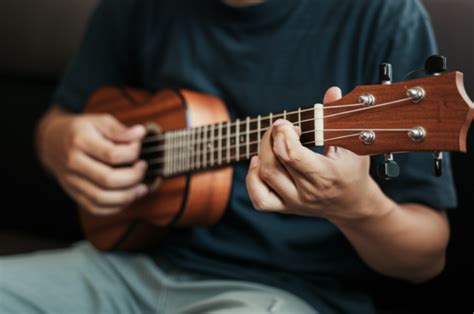 25 Ukulele Songs for Beginners That’ll Make You Smile 🎶 (2026) - Guitar ...