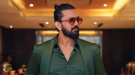 Actor Arifin Shuvoo talks about playing Jimmy Roy in Jazz City