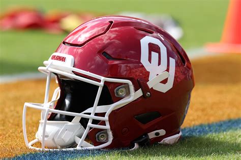 Oklahoma football lands top tight end, No 1 class