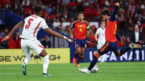 La selección española es el elixir de Baena