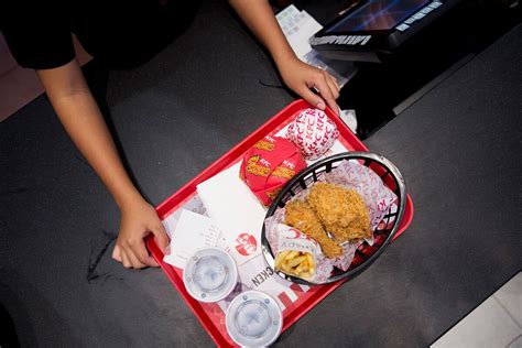 Yum! Brands Plans to Refranchise KFC Restaurants in Turkey - Bloomberg