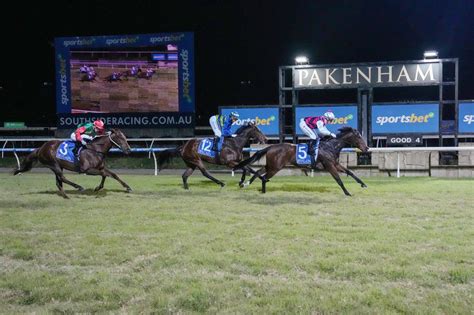 Pakenham tips for Australia Stakes night: $6 next best