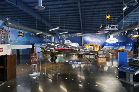 Amelia Earhart expedition hunts for plane wreckage | The Straits Times