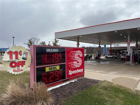 Where to find gas under $4 per gallon in southeast Michigan