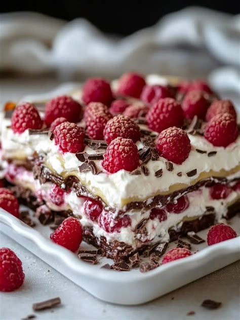 Irresistible Raspberry Chocolate Lasagna for Effortless Indulgence