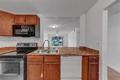 New Rentals in Brookfield Square Condominiums, Lauderhill | Realtor.com®