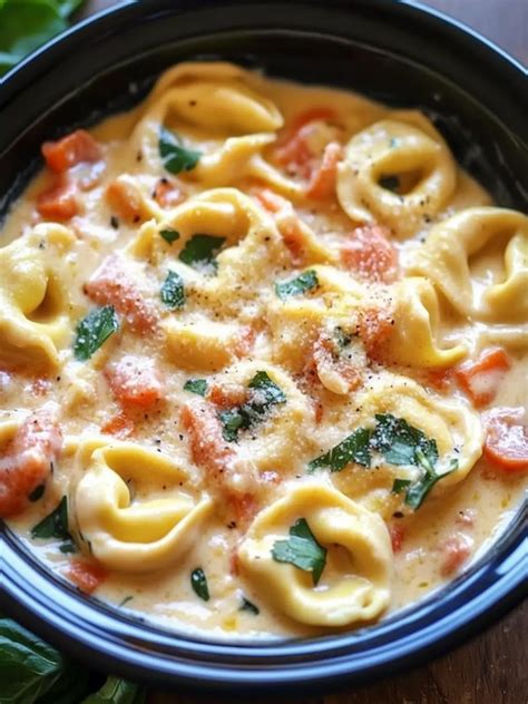 Irresistible Crockpot Creamy Tortellini That's Comforting