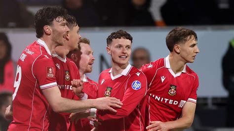 Ryan Reynolds 'so incredibly proud' as 10-man Wrexham take Chelsea to ...