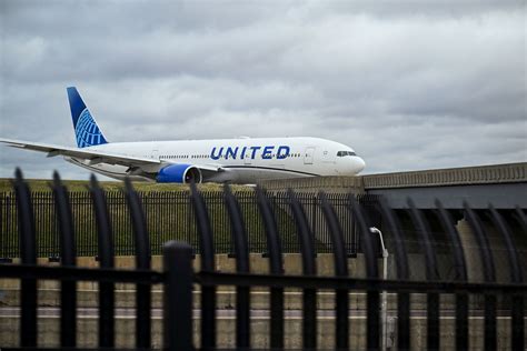 United Airlines says put on your headphones or get off the plane