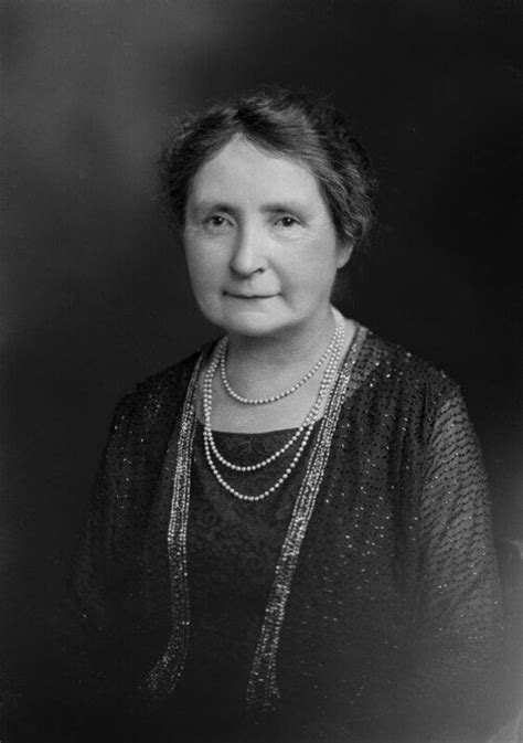 Talk: Mary Proctor and her romance with the Moon, Plymouth University ...