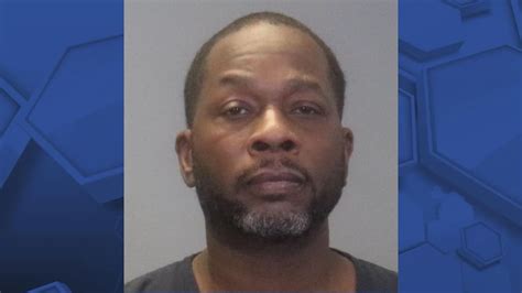 Man ambushed ex-girlfriend, shot her twice and inflicted 37 stab wounds ...