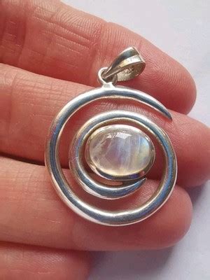 Sterling Silver Moonstone Pendant. R4N | eBay UK