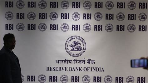 Proxy advisory firm asks RBI to reject Tata Sons' bid to surrender licence