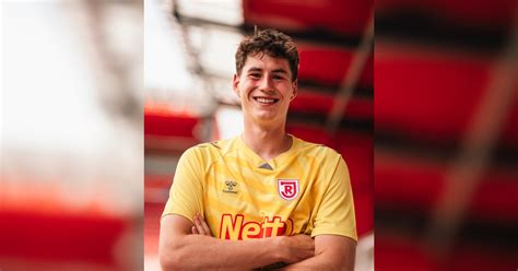 Torhüter Max Schmitt kommt vom FC Bayern zum SSV Jahn | TVA