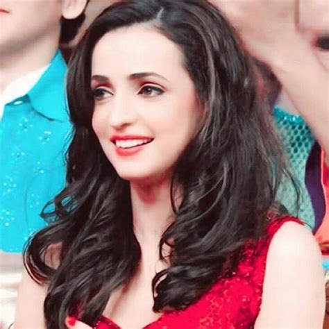 Sanaya Irani Latest Updates, Hd Images, News, Family Today Updates, NEWS
