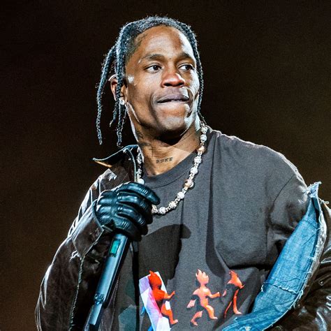 Tragjedia e "Astroworld" lë pasoja, Travis Scott përjashtohet nga ...