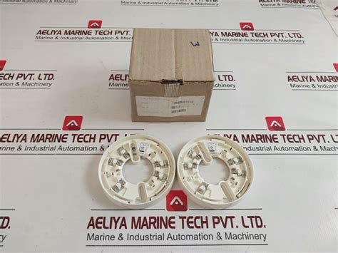Lot of 4X ziton zp7-sb1 detector base – Aeliya Marine
