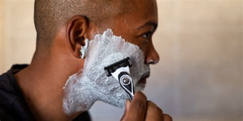 Beat those Bumps: How to prevent razor bumps | BIC