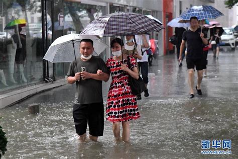 郑州遭遇历史极值暴雨 - 中国日报网