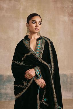 Sale – Sureena Chowdhri