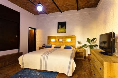 CASA LUZ (Ajijic) - Guesthouse Reviews, Photos, Rate Comparison ...