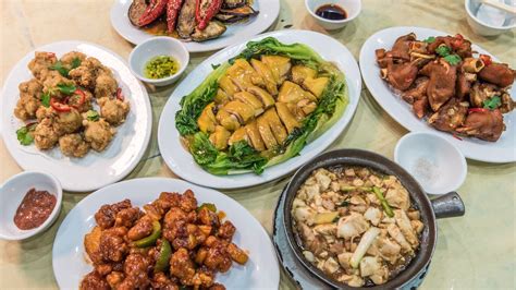 Must-try dai pai dongs and their essential dishes | Hong Kong Tourism Board