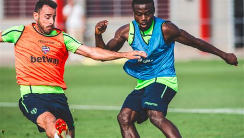 Levante UD - Valencia CF | Derbi | Lesión de Moses Simon